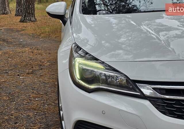 Опель Астра 2018 в Чернигове на Automoto.ua Белый Опель Астра, объемом двигателя 1.6 л и пробегом 248 тыс. км за 8999 $, фото 13 на Automoto.ua