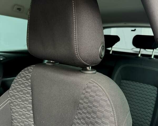 Белый Опель Астра, объемом двигателя 1.6 л и пробегом 223 тыс. км за 11000 $, фото 47 на Automoto.ua