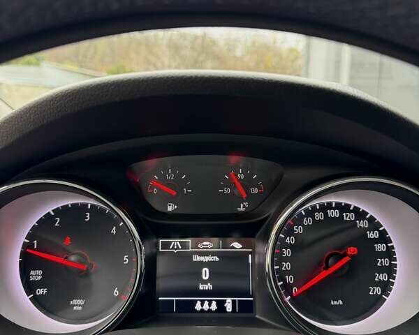 Белый Опель Астра, объемом двигателя 1.6 л и пробегом 223 тыс. км за 11000 $, фото 61 на Automoto.ua