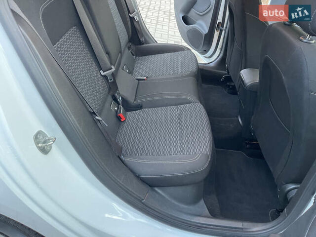 Білий Опель Астра, об'ємом двигуна 1.6 л та пробігом 189 тис. км за 10900 $, фото 27 на Automoto.ua