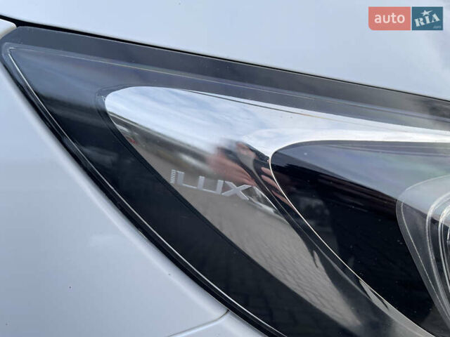 Білий Опель Астра, об'ємом двигуна 1.6 л та пробігом 189 тис. км за 10999 $, фото 13 на Automoto.ua