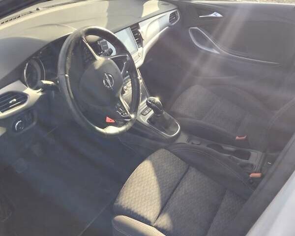 Белый Опель Астра, объемом двигателя 1.6 л и пробегом 175 тыс. км за 10500 $, фото 5 на Automoto.ua