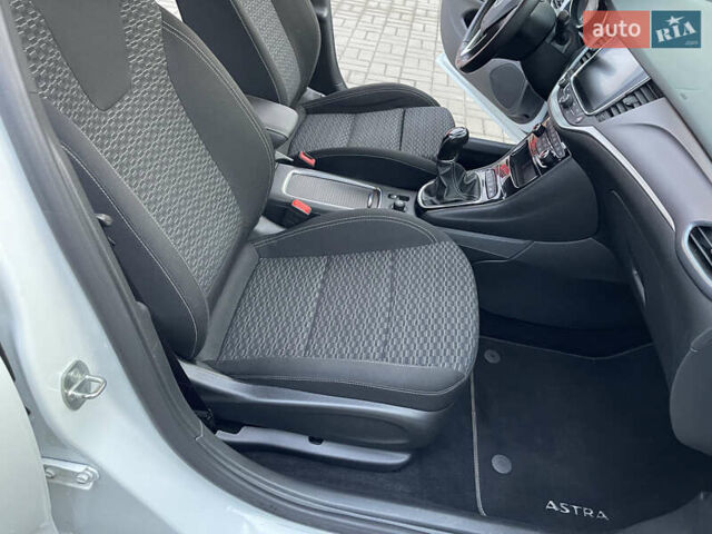 Білий Опель Астра, об'ємом двигуна 1.6 л та пробігом 189 тис. км за 10999 $, фото 23 на Automoto.ua