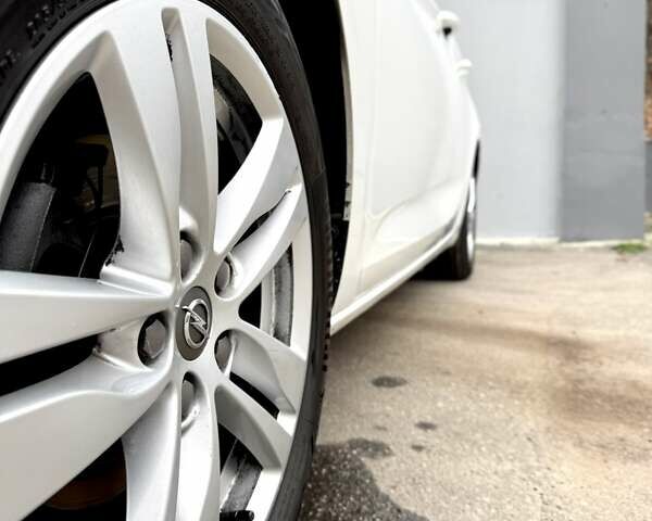 Белый Опель Астра, объемом двигателя 1.6 л и пробегом 223 тыс. км за 11000 $, фото 34 на Automoto.ua