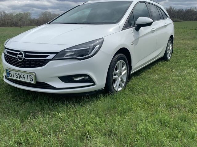 Белый Опель Астра, объемом двигателя 1.6 л и пробегом 163 тыс. км за 12100 $, фото 1 на Automoto.ua