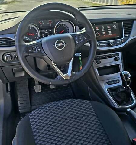 Білий Опель Астра, об'ємом двигуна 1.6 л та пробігом 132 тис. км за 12000 $, фото 11 на Automoto.ua