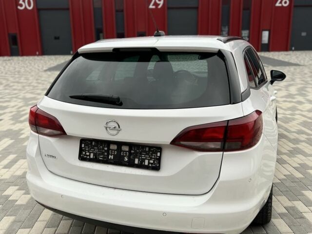 Білий Опель Астра, об'ємом двигуна 1.6 л та пробігом 185 тис. км за 11850 $, фото 9 на Automoto.ua