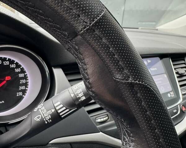 Белый Опель Астра, объемом двигателя 1.6 л и пробегом 223 тыс. км за 11000 $, фото 59 на Automoto.ua