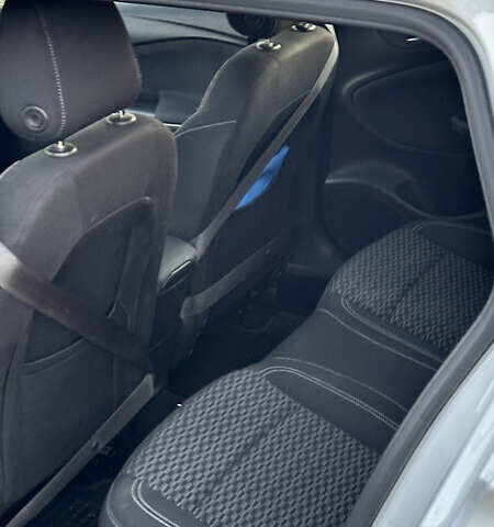 Белый Опель Астра, объемом двигателя 1.6 л и пробегом 205 тыс. км за 12795 $, фото 13 на Automoto.ua