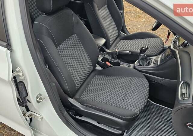 Опель Астра 2018 в Чернигове на Automoto.ua Белый Опель Астра, объемом двигателя 1.6 л и пробегом 248 тыс. км за 8999 $, фото 17 на Automoto.ua