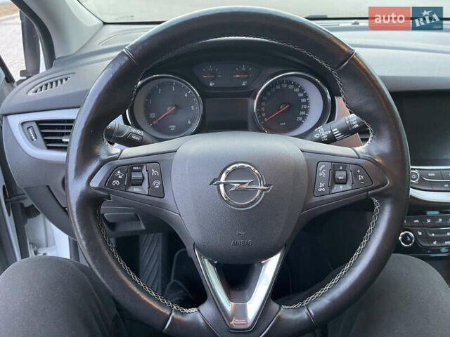 Білий Опель Астра, об'ємом двигуна 1.6 л та пробігом 189 тис. км за 10900 $, фото 35 на Automoto.ua