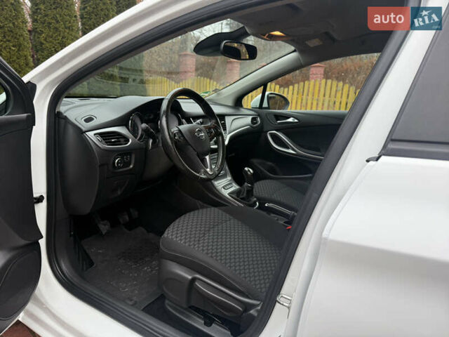 Білий Опель Астра, об'ємом двигуна 1.6 л та пробігом 182 тис. км за 10700 $, фото 13 на Automoto.ua