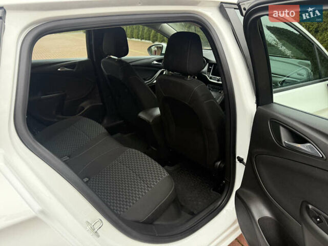 Білий Опель Астра, об'ємом двигуна 1.6 л та пробігом 182 тис. км за 10700 $, фото 23 на Automoto.ua