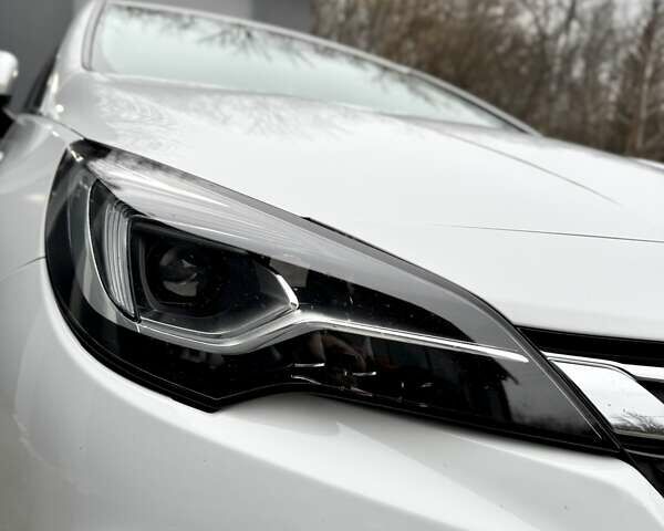 Белый Опель Астра, объемом двигателя 1.6 л и пробегом 223 тыс. км за 11000 $, фото 30 на Automoto.ua