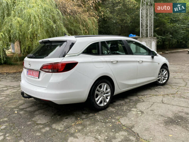 Белый Опель Астра, объемом двигателя 1.6 л и пробегом 221 тыс. км за 10600 $, фото 8 на Automoto.ua