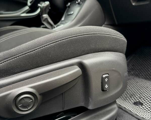 Белый Опель Астра, объемом двигателя 1.6 л и пробегом 223 тыс. км за 11000 $, фото 80 на Automoto.ua