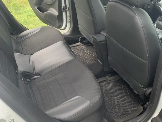 Белый Опель Астра, объемом двигателя 1.6 л и пробегом 163 тыс. км за 12100 $, фото 4 на Automoto.ua