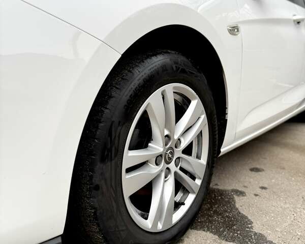 Белый Опель Астра, объемом двигателя 1.6 л и пробегом 223 тыс. км за 11000 $, фото 33 на Automoto.ua