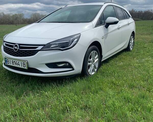 Белый Опель Астра, объемом двигателя 1.6 л и пробегом 159 тыс. км за 12100 $, фото 7 на Automoto.ua