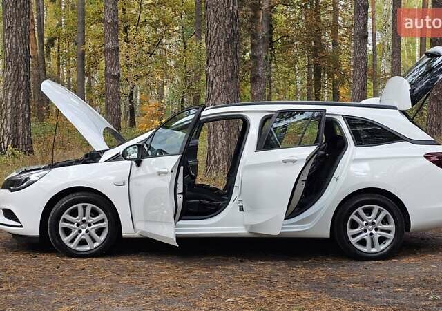 Опель Астра 2018 в Чернигове на Automoto.ua Белый Опель Астра, объемом двигателя 1.6 л и пробегом 248 тыс. км за 8999 $, фото 42 на Automoto.ua