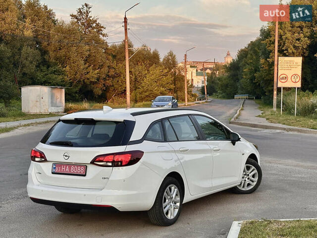 Белый Опель Астра, объемом двигателя 1.6 л и пробегом 205 тыс. км за 12795 $, фото 6 на Automoto.ua
