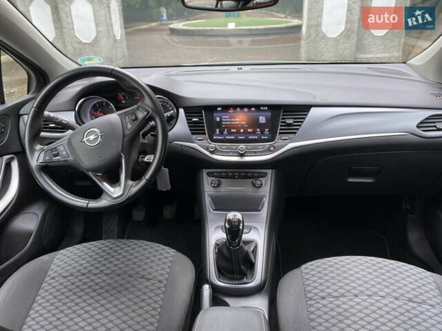 Белый Опель Астра, объемом двигателя 1.6 л и пробегом 221 тыс. км за 10600 $, фото 27 на Automoto.ua