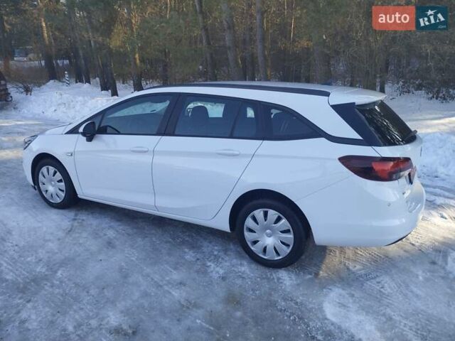 Білий Опель Астра, об'ємом двигуна 1.6 л та пробігом 168 тис. км за 10700 $, фото 5 на Automoto.ua