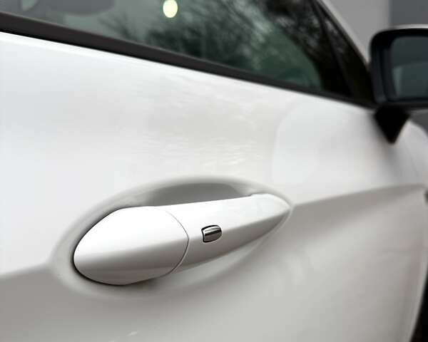 Белый Опель Астра, объемом двигателя 1.6 л и пробегом 223 тыс. км за 11000 $, фото 21 на Automoto.ua