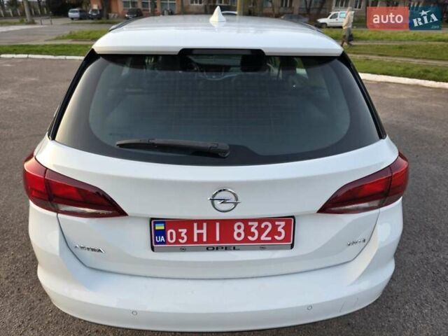 Белый Опель Астра, объемом двигателя 1.6 л и пробегом 178 тыс. км за 9999 $, фото 20 на Automoto.ua