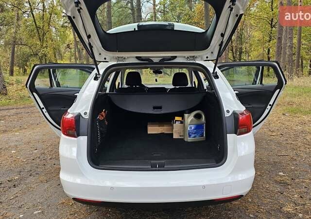 Опель Астра 2018 в Чернигове на Automoto.ua Белый Опель Астра, объемом двигателя 1.6 л и пробегом 248 тыс. км за 8999 $, фото 41 на Automoto.ua