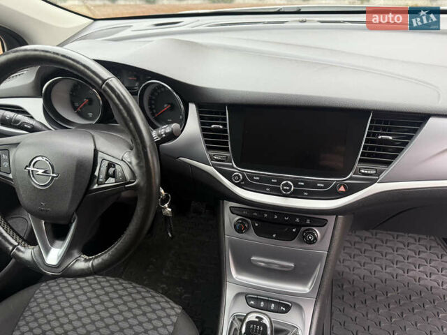 Білий Опель Астра, об'ємом двигуна 1.6 л та пробігом 182 тис. км за 10700 $, фото 29 на Automoto.ua