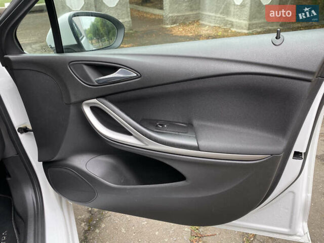 Белый Опель Астра, объемом двигателя 1.6 л и пробегом 221 тыс. км за 10600 $, фото 26 на Automoto.ua