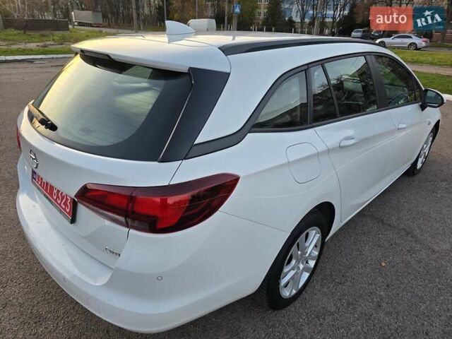 Белый Опель Астра, объемом двигателя 1.6 л и пробегом 178 тыс. км за 9999 $, фото 18 на Automoto.ua
