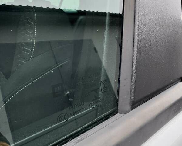 Белый Опель Астра, объемом двигателя 1.6 л и пробегом 223 тыс. км за 11000 $, фото 90 на Automoto.ua