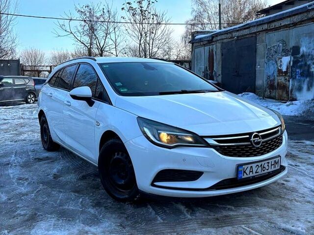 Білий Опель Астра, об'ємом двигуна 1.6 л та пробігом 17800 тис. км за 11000 $, фото 6 на Automoto.ua
