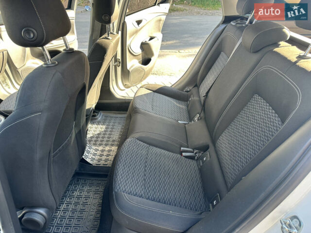 Білий Опель Астра, об'ємом двигуна 1.6 л та пробігом 160 тис. км за 11200 $, фото 6 на Automoto.ua