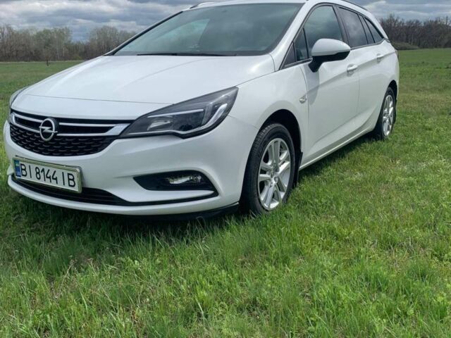 Белый Опель Астра, объемом двигателя 1.6 л и пробегом 165 тыс. км за 11500 $, фото 7 на Automoto.ua