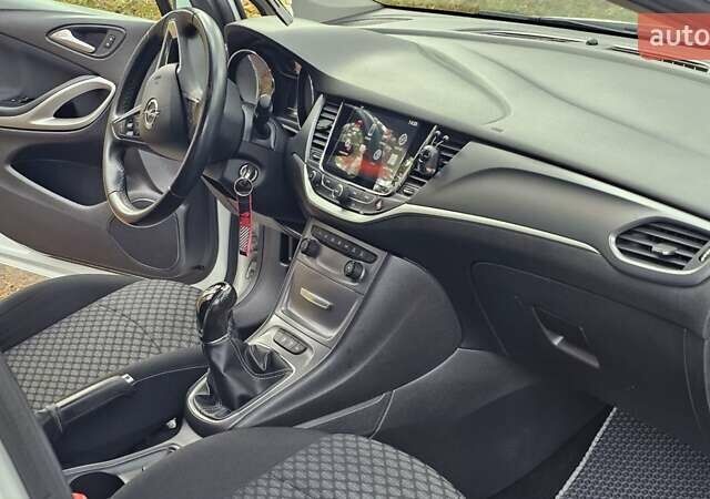 Опель Астра 2018 в Чернигове на Automoto.ua Белый Опель Астра, объемом двигателя 1.6 л и пробегом 248 тыс. км за 8999 $, фото 19 на Automoto.ua