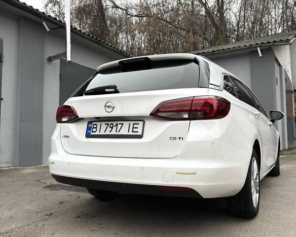 Белый Опель Астра, объемом двигателя 1.6 л и пробегом 223 тыс. км за 11000 $, фото 71 на Automoto.ua