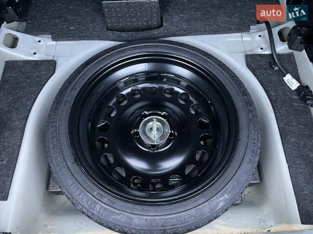 Білий Опель Астра, об'ємом двигуна 1.6 л та пробігом 189 тис. км за 10999 $, фото 31 на Automoto.ua