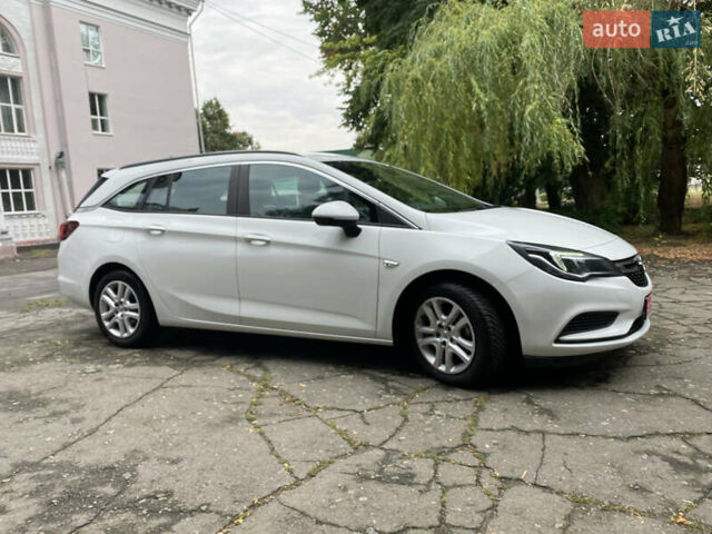 Белый Опель Астра, объемом двигателя 1.6 л и пробегом 221 тыс. км за 10600 $, фото 17 на Automoto.ua