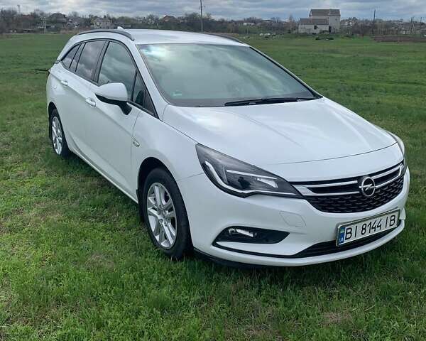 Белый Опель Астра, объемом двигателя 1.6 л и пробегом 159 тыс. км за 12100 $, фото 1 на Automoto.ua