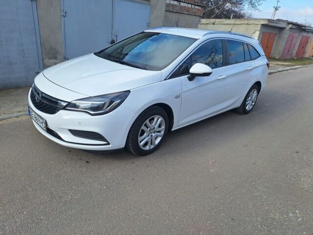 Білий Опель Астра, об'ємом двигуна 1.6 л та пробігом 190 тис. км за 10600 $, фото 2 на Automoto.ua