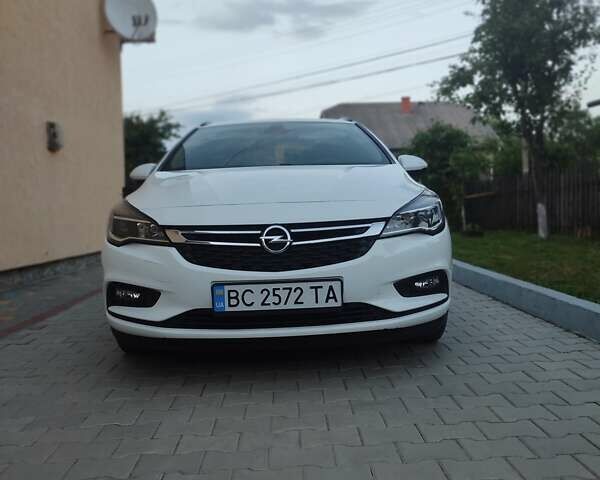 Белый Опель Астра, объемом двигателя 1.6 л и пробегом 215 тыс. км за 11600 $, фото 12 на Automoto.ua