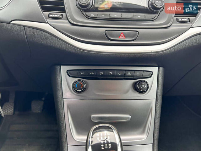 Белый Опель Астра, объемом двигателя 1.6 л и пробегом 195 тыс. км за 9899 $, фото 20 на Automoto.ua