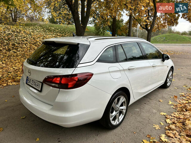 Опель Астра 2019 в Кропивницком (Кировограде) на Automoto.ua Белый Опель Астра, объемом двигателя 1.6 л и пробегом 217 тыс. км за 11500 $, фото 7 на Automoto.ua