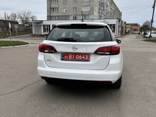 Белый Опель Астра, объемом двигателя 1.6 л и пробегом 187 тыс. км за 10200 $, фото 4 на Automoto.ua