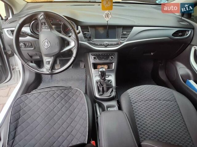 Белый Опель Астра, объемом двигателя 1.6 л и пробегом 215 тыс. км за 11600 $, фото 20 на Automoto.ua