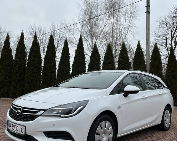 Белый Опель Астра, объемом двигателя 1.6 л и пробегом 129 тыс. км за 10500 $, фото 45 на Automoto.ua