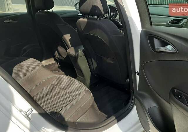 Белый Опель Астра, объемом двигателя 1.6 л и пробегом 167 тыс. км за 11450 $, фото 15 на Automoto.ua